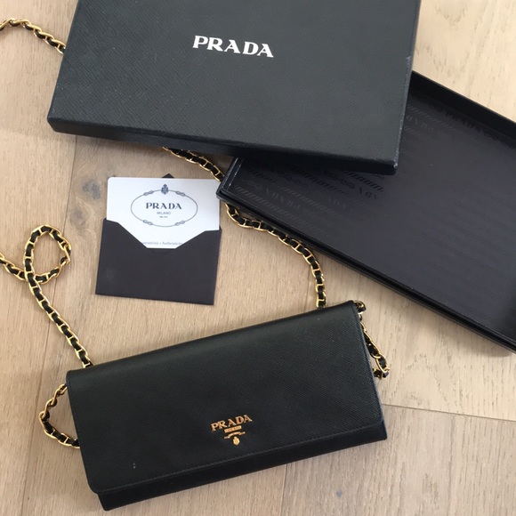 Prada bag !! Shoulder Wallet size bag super cute - Picture 6 of 6